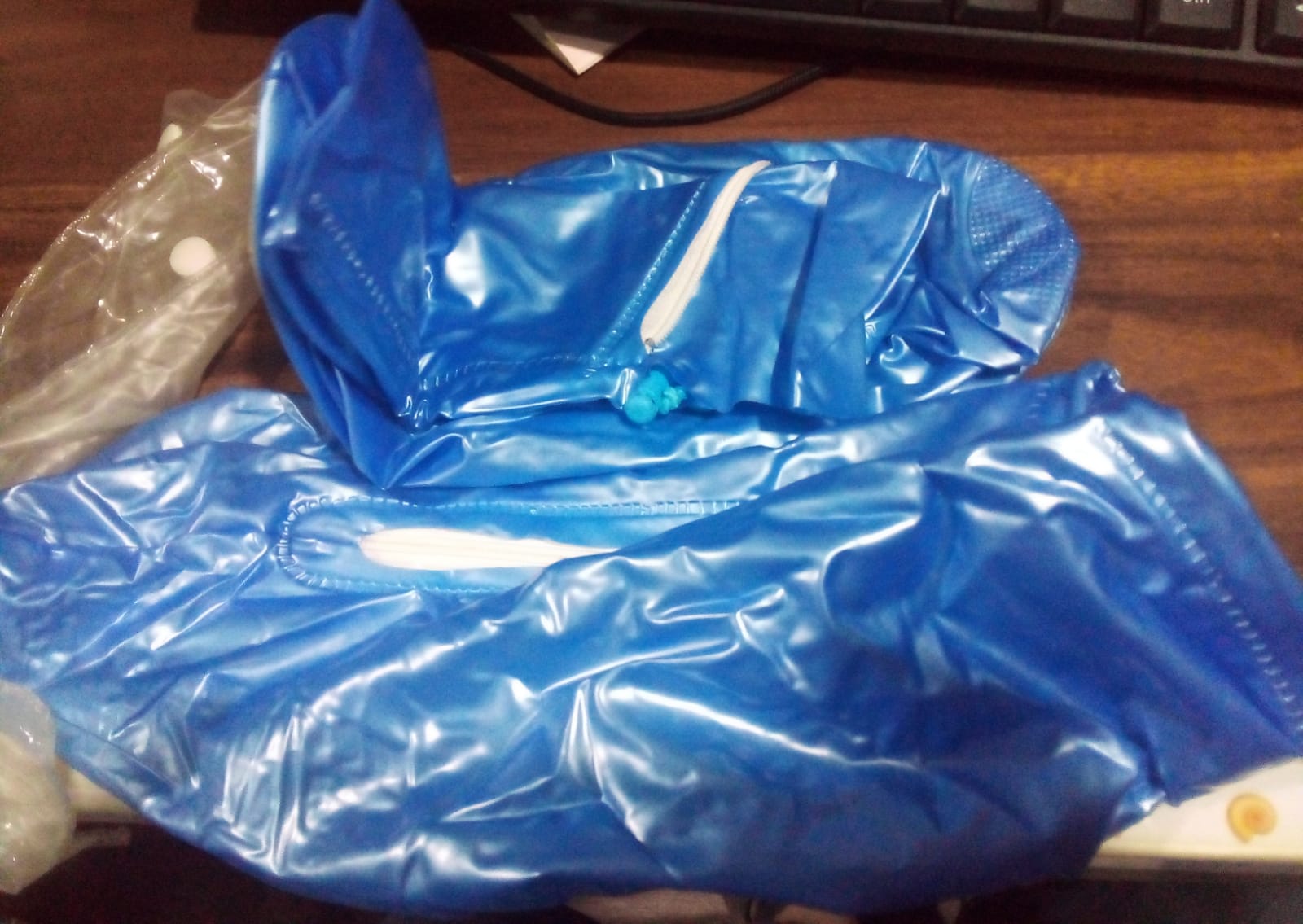 17960 Plastic Shoes Cover Reusable Anti-Slip Boots Zippered Overshoes Covers Transparent Waterproof Snow Rain Boots for Kids / Adult Shoes, for Rainy Season (1 Pair / Blue) 17960 Plastic Shoes Cover Reusable Anti-Slip Boots Zippered Overshoes Covers Transparent Waterproof Snow Rain Boots for Kids / Adult Shoes, for Rainy Season (1 Pair / Blue)